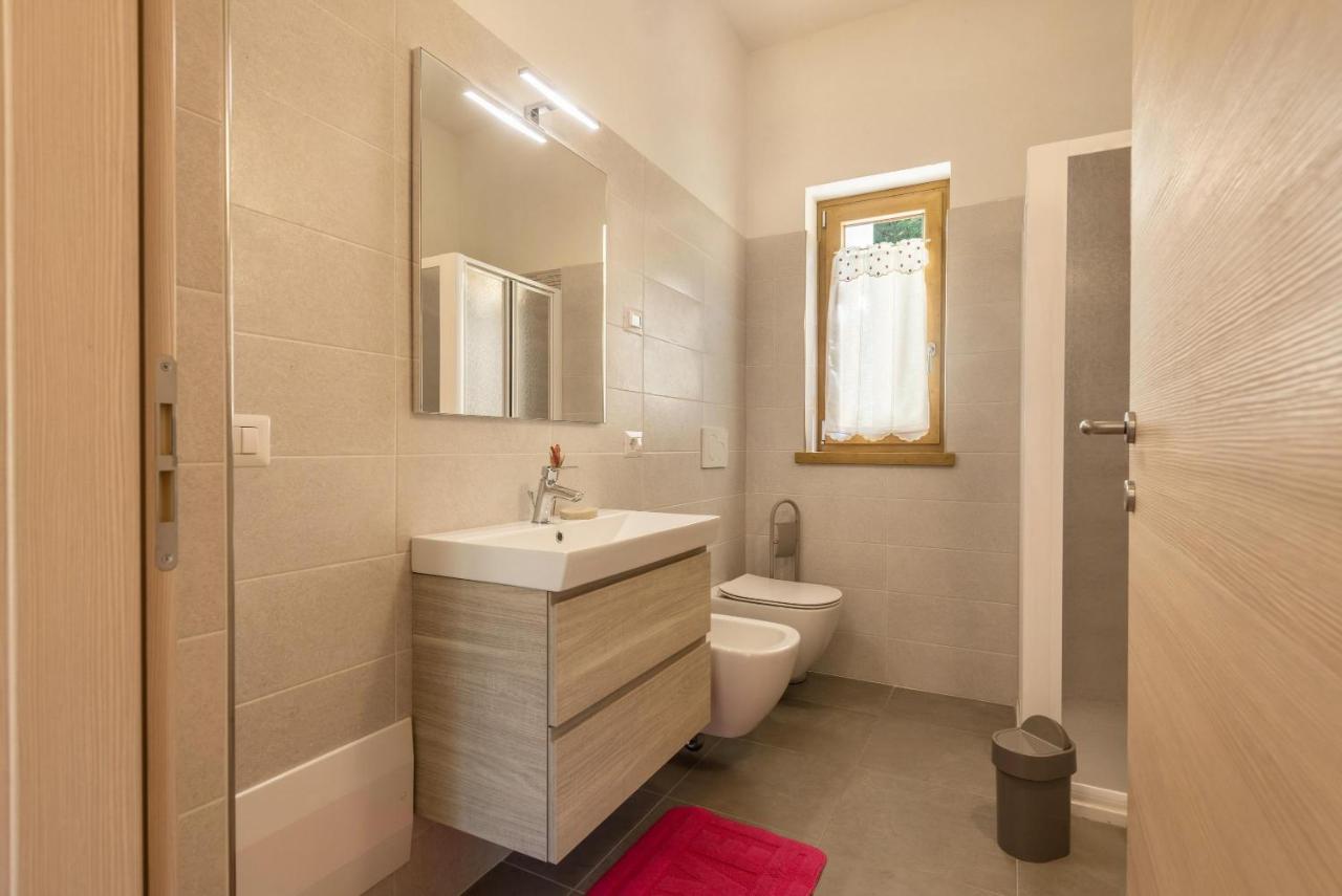 Ferienwohnung Nonno Bigi Rosa Tremosine Exterior foto